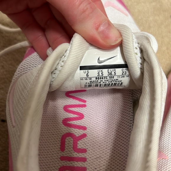 Nike Air Max - Picture 4 of 4